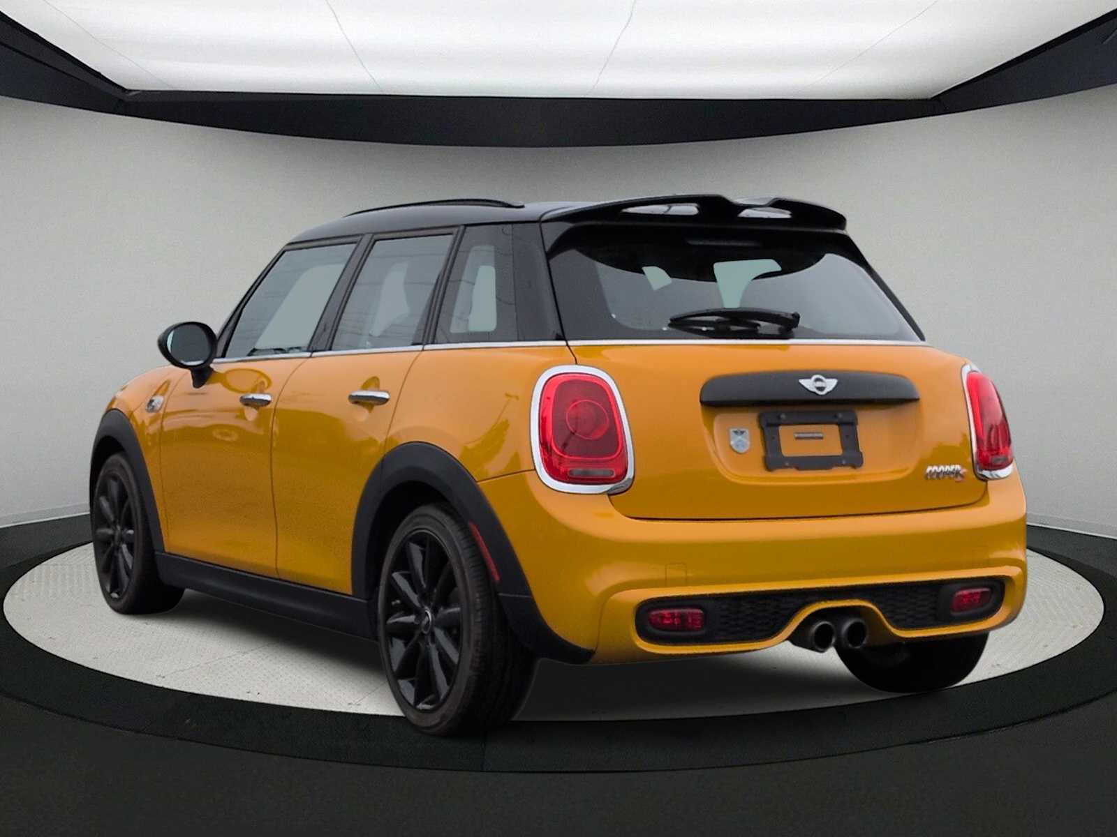 Used 2017 MINI Cooper S FWD image 6