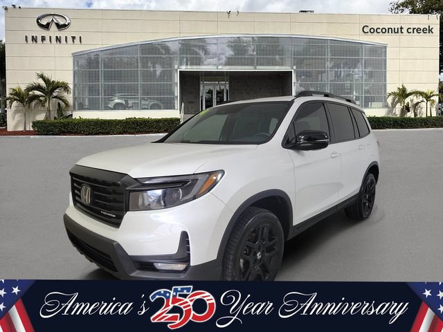 Used 2024 Honda Passport Black Edition image 2