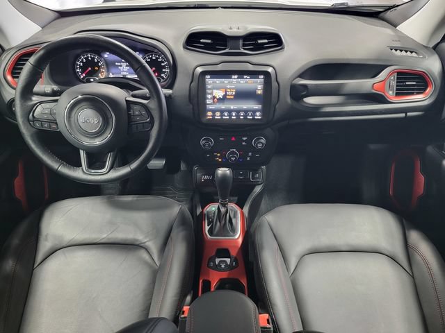 Used 2022 Jeep Renegade Trailhawk w/ Trailer Tow Group AWD/4WD image 17