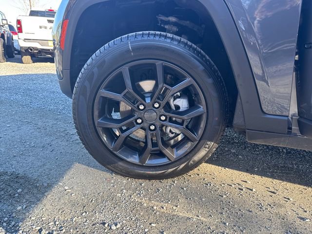 New 2025 Jeep Grand Cherokee Limited AWD/4WD image 28