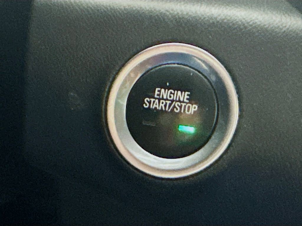 Used 2021 GMC Terrain SLT FWD image 18