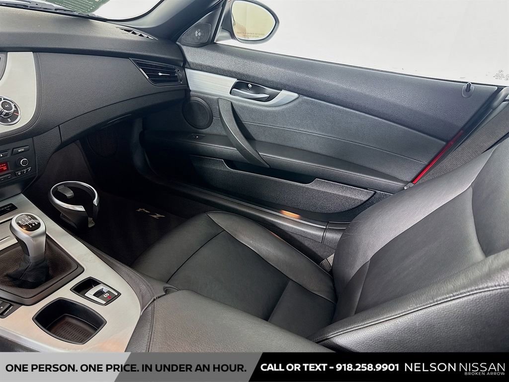 Used 2014 BMW Z4 sDrive28i image 20