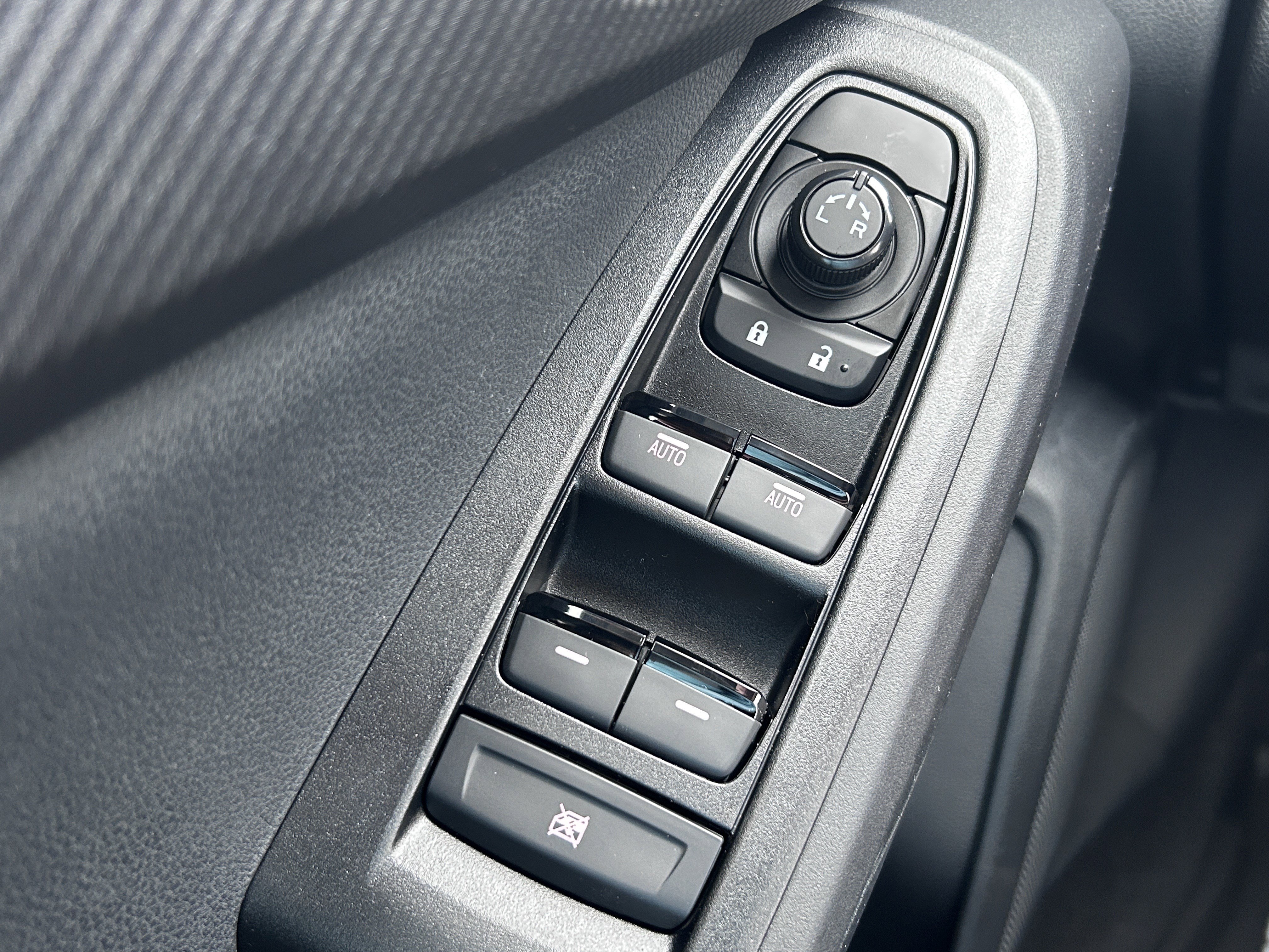 New 2026 Subaru Crosstrek 2.0i Premium image 18