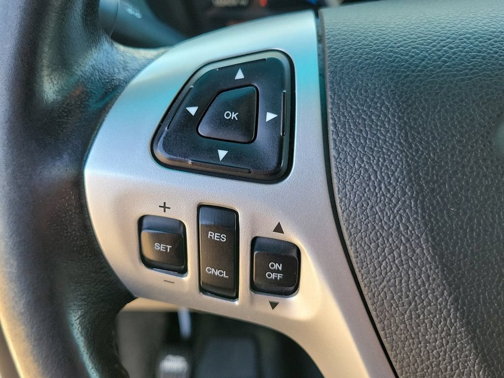 Used 2014 Ford Explorer Limited w/ Equipment Group 302A AWD/4WD image 17