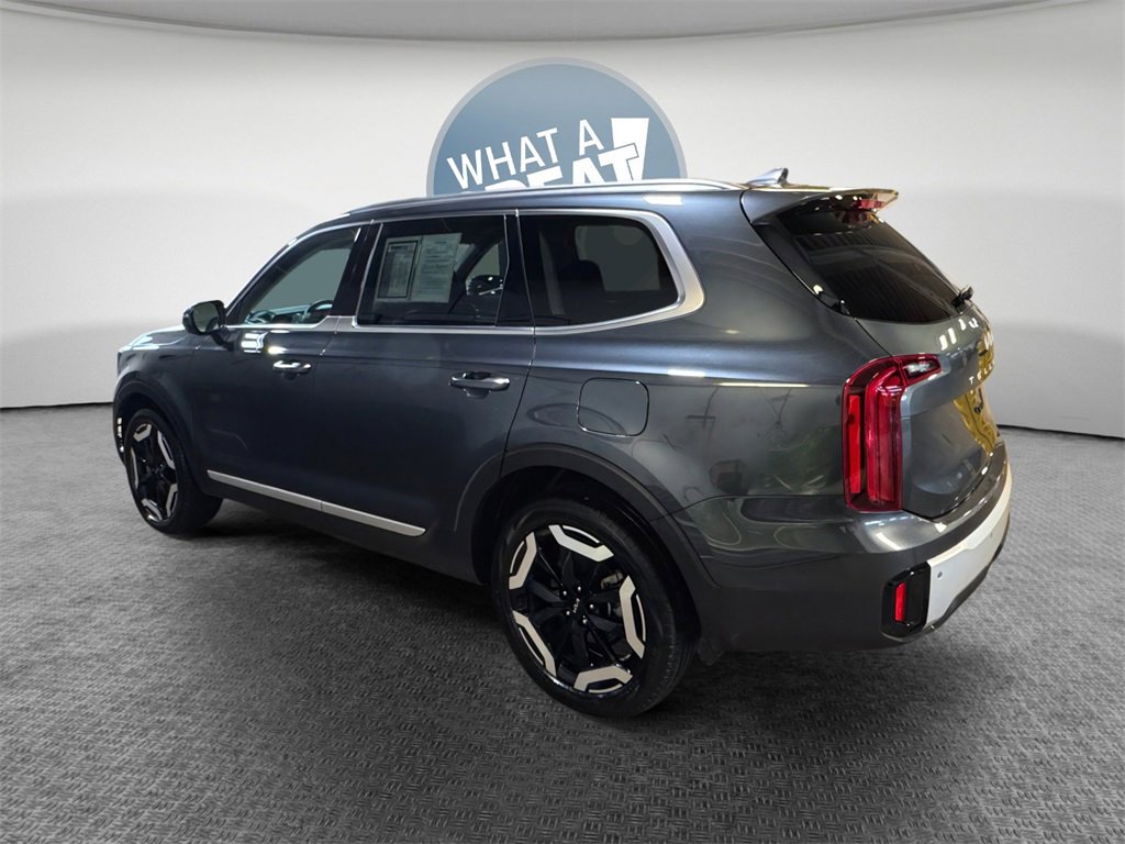 Used 2024 Kia Telluride S w/ S Sunroof Package image 6