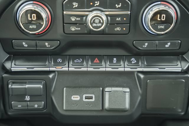 Used 2021 Chevrolet Silverado 1500 LT Trail Boss AWD/4WD image 27