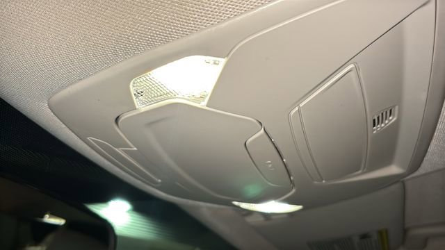 Used 2018 Ford Escape SEL image 22