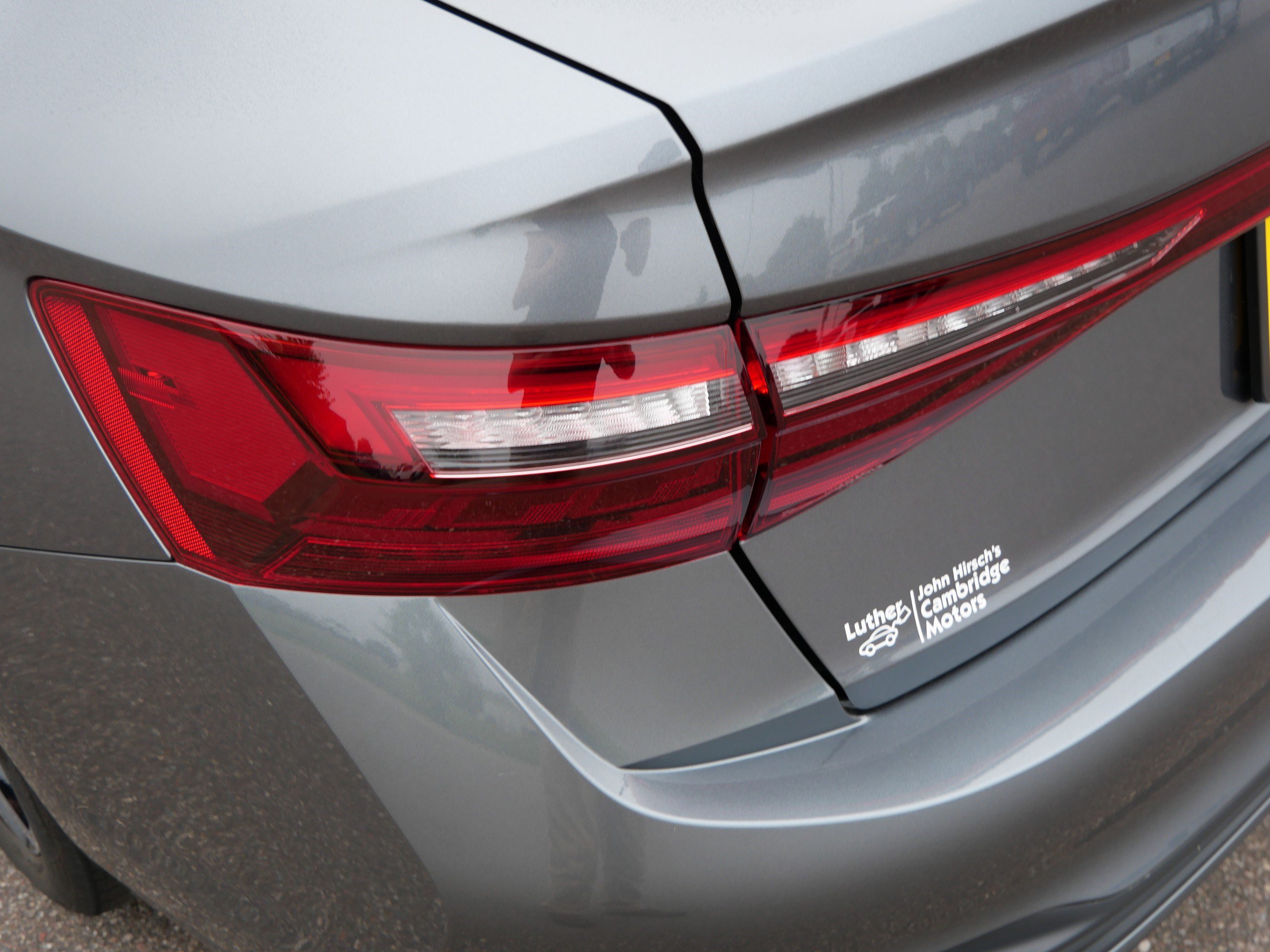 Used 2025 Volkswagen Jetta SE w/ Sunroof Package FWD image 17