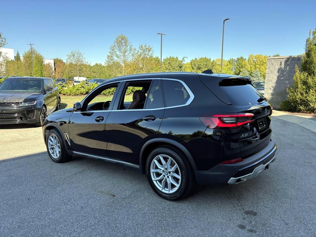 Used 2023 BMW X5 xDrive40i w/ Premium Package image 5
