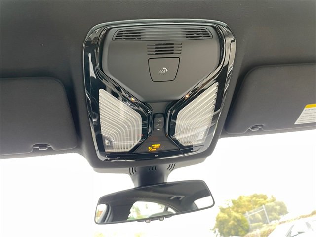 Used 2022 BMW 530e w/ M Sport Package image 16