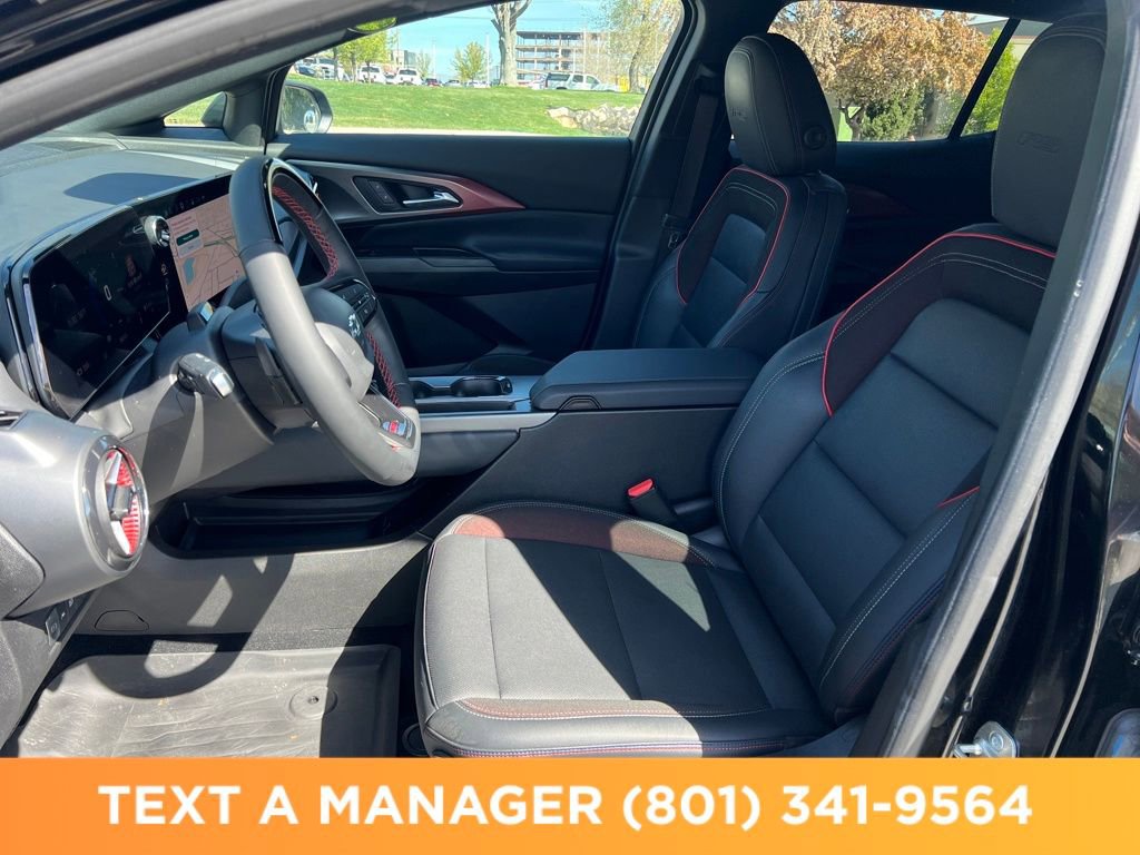 Used 2024 Chevrolet Equinox EV RS FWD image 9