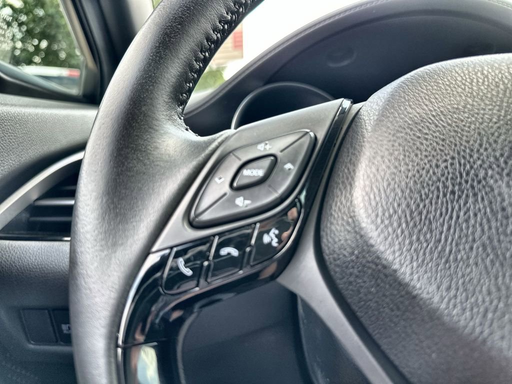 Used 2022 Toyota C-HR Nightshade FWD image 31