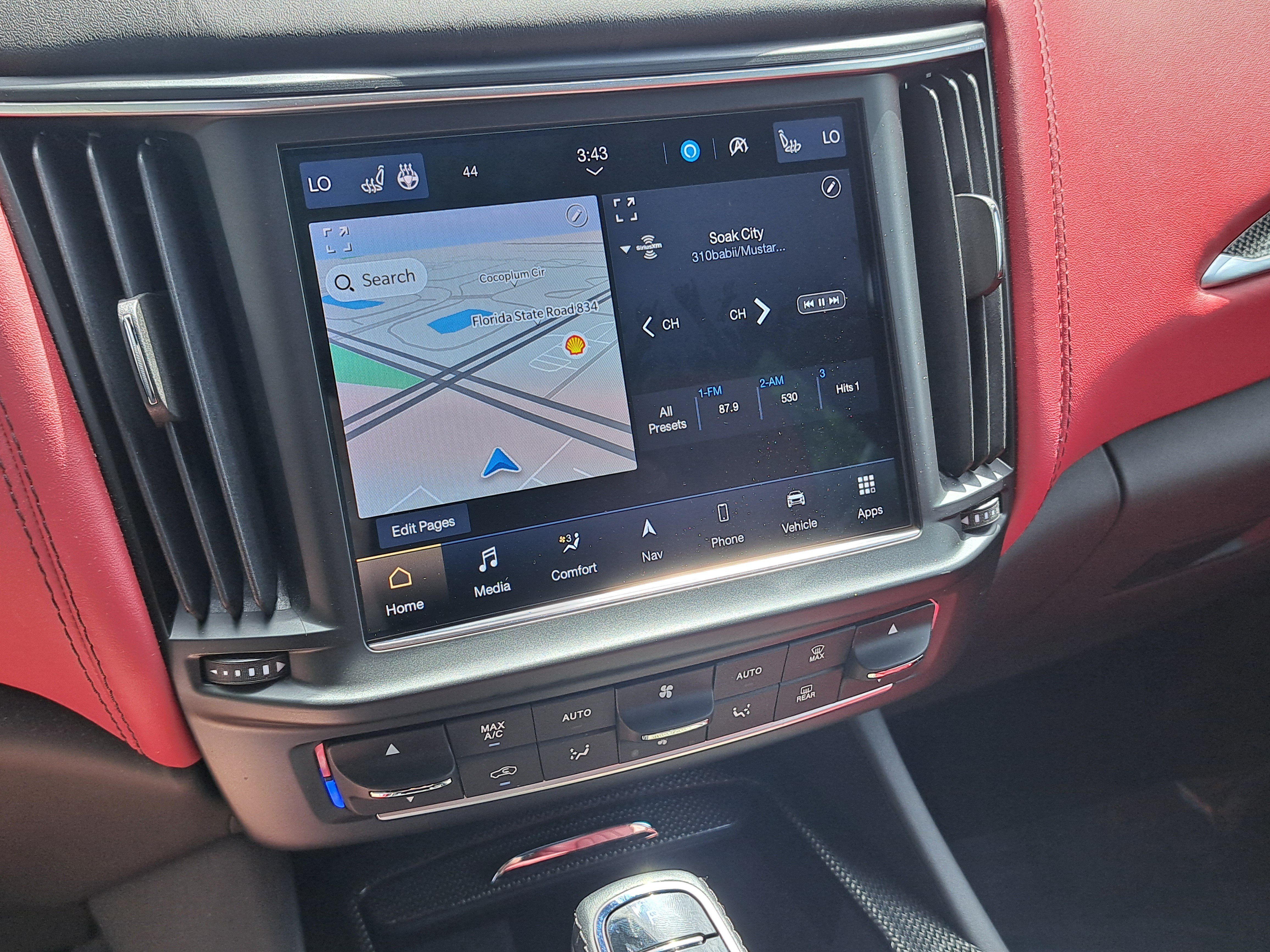 Used 2022 Maserati Levante GT AWD/4WD image 27