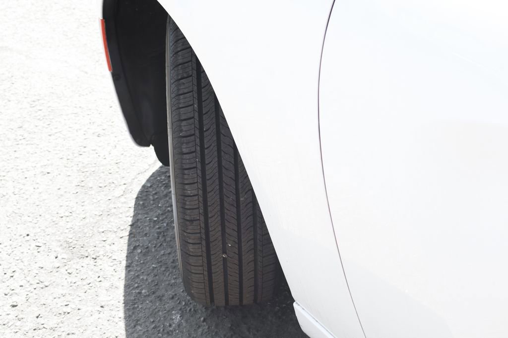 Used 2019 Dodge Charger SXT image 40