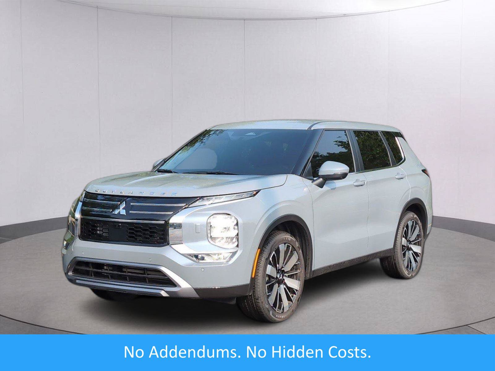 Used 2026 Mitsubishi Outlander SE