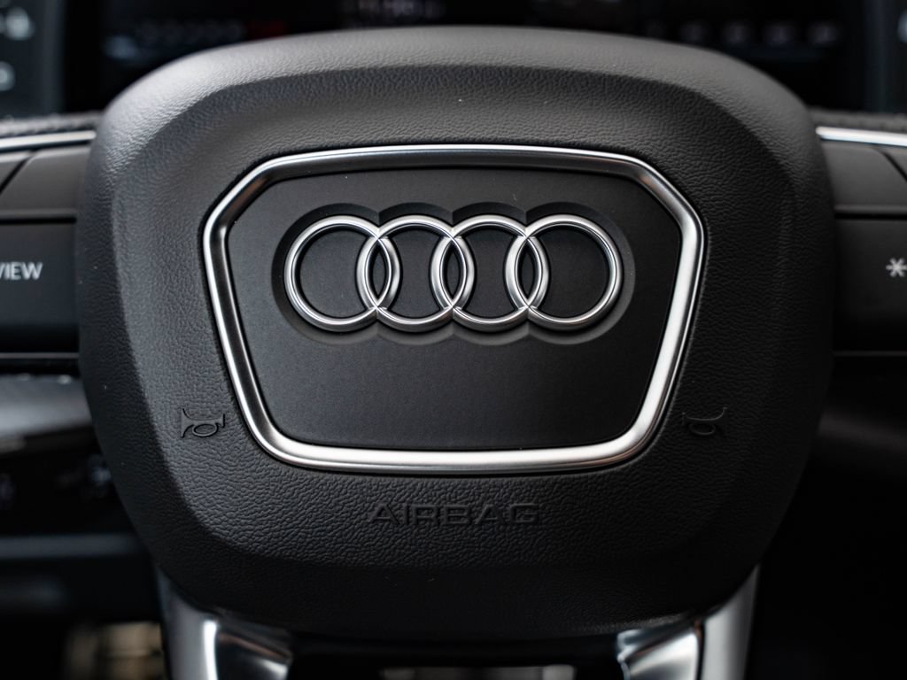 New 2026 Audi SQ8 Prestige AWD/4WD image 32
