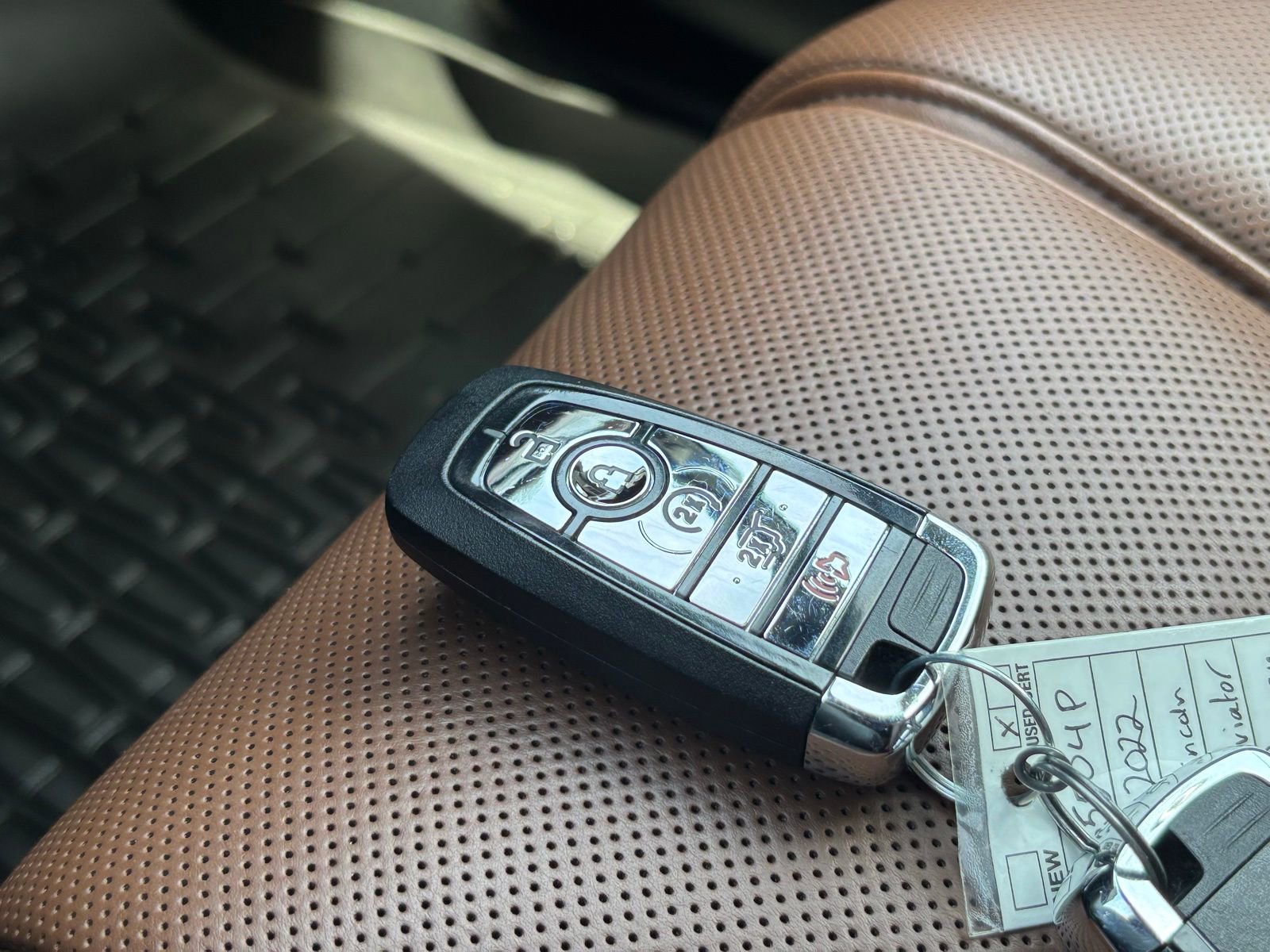 Used 2022 Lincoln Aviator Reserve w/ Equipment Group 201A image 28