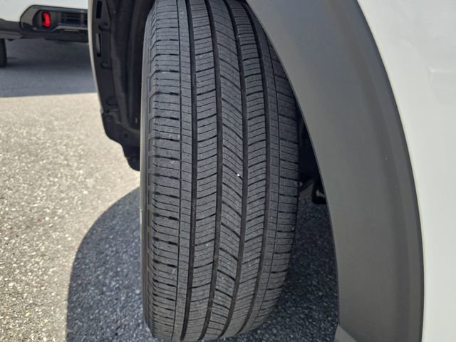 Used 2022 Ford Explorer ST-Line w/ Class IV Trailer Tow Package image 32