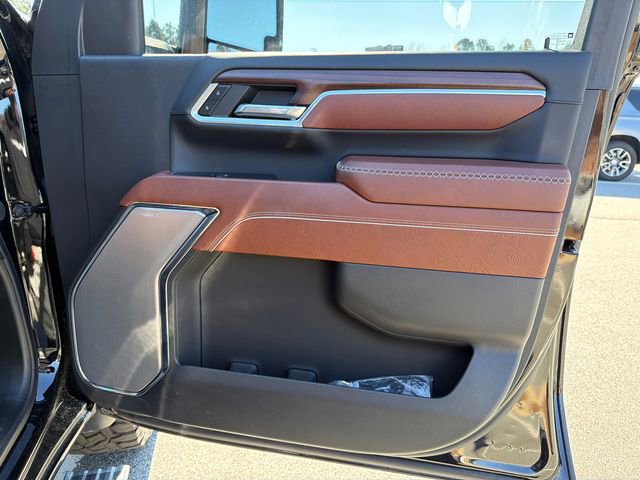 Used 2024 GMC Sierra 2500 Denali Ultimate w/ Max Trailering Package image 14