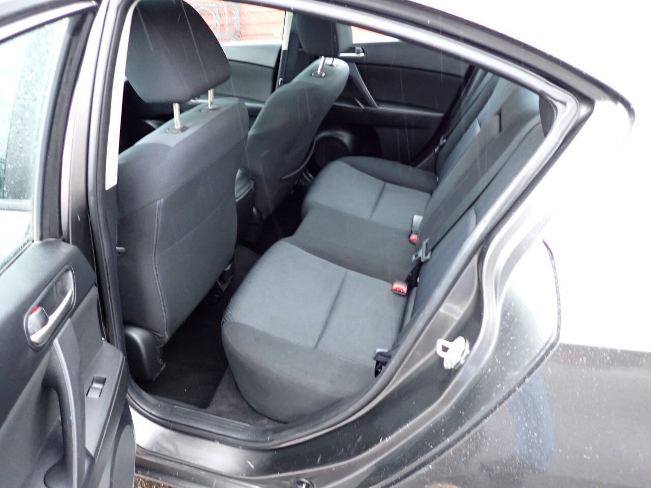 Used 2010 MAZDA MAZDA3 i Touring FWD image 8