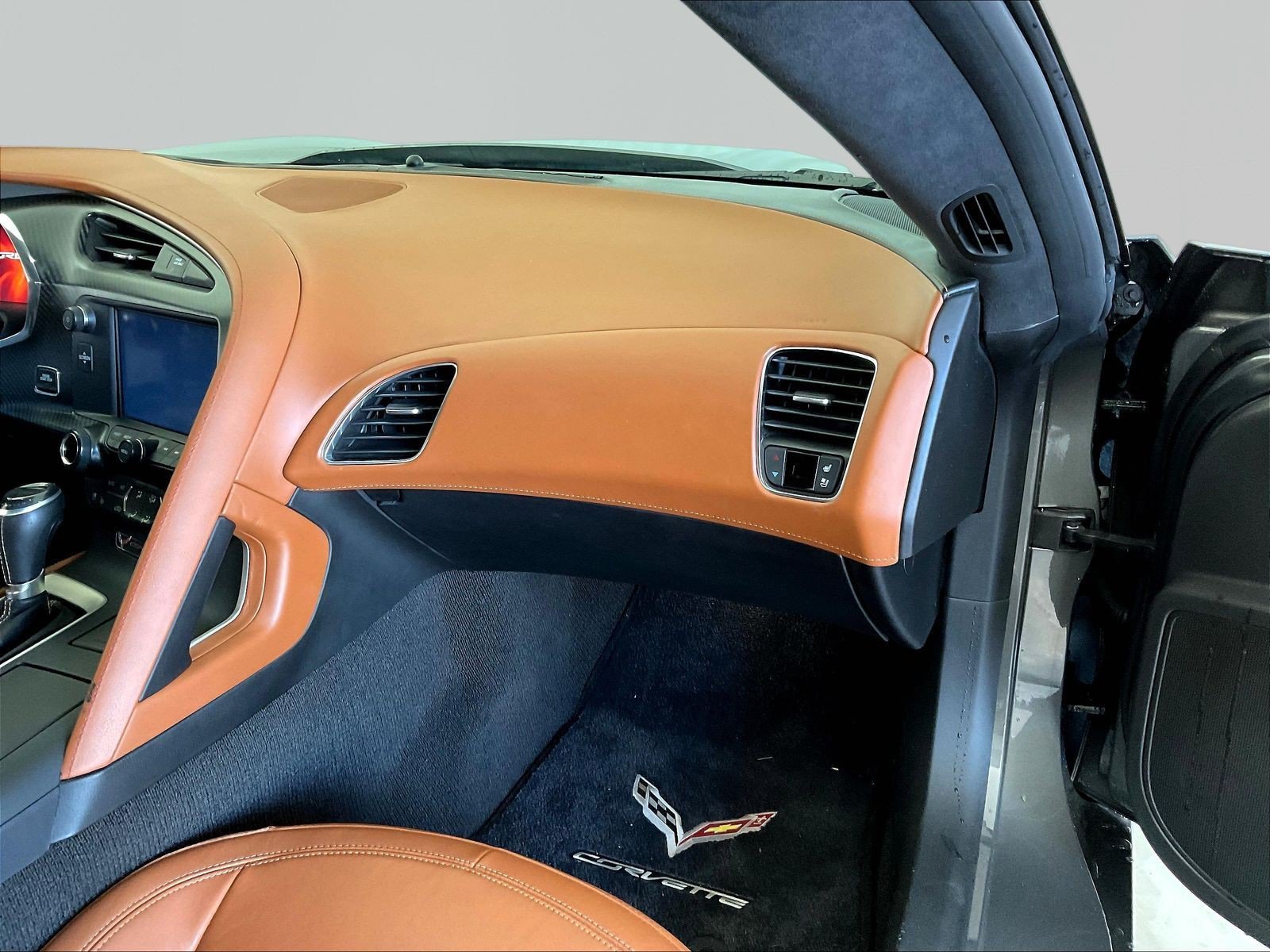 Used 2015 Chevrolet Corvette Stingray Convertible w/ 3LT Preferred Equipment Group RWD image 23