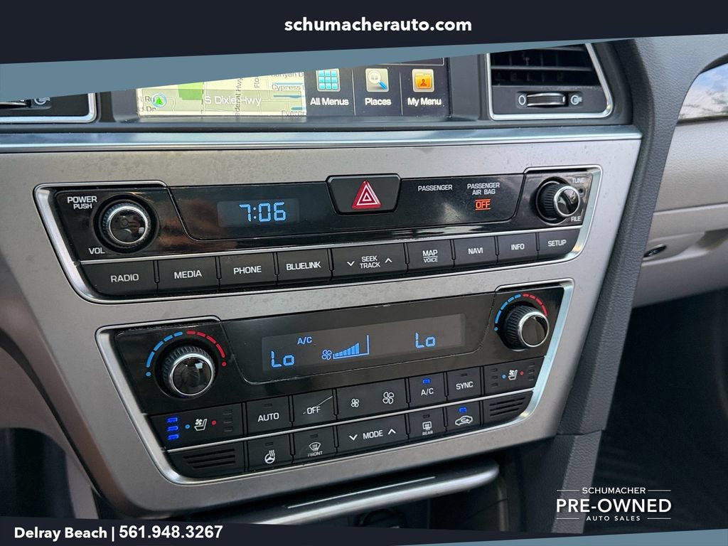 Used 2015 Hyundai Sonata Limited w/ Option Group 06 FWD image 23
