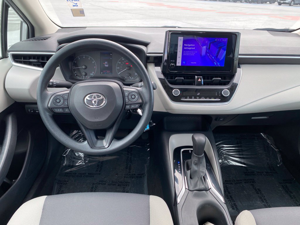 Used 2024 Toyota Corolla LE FWD image 9