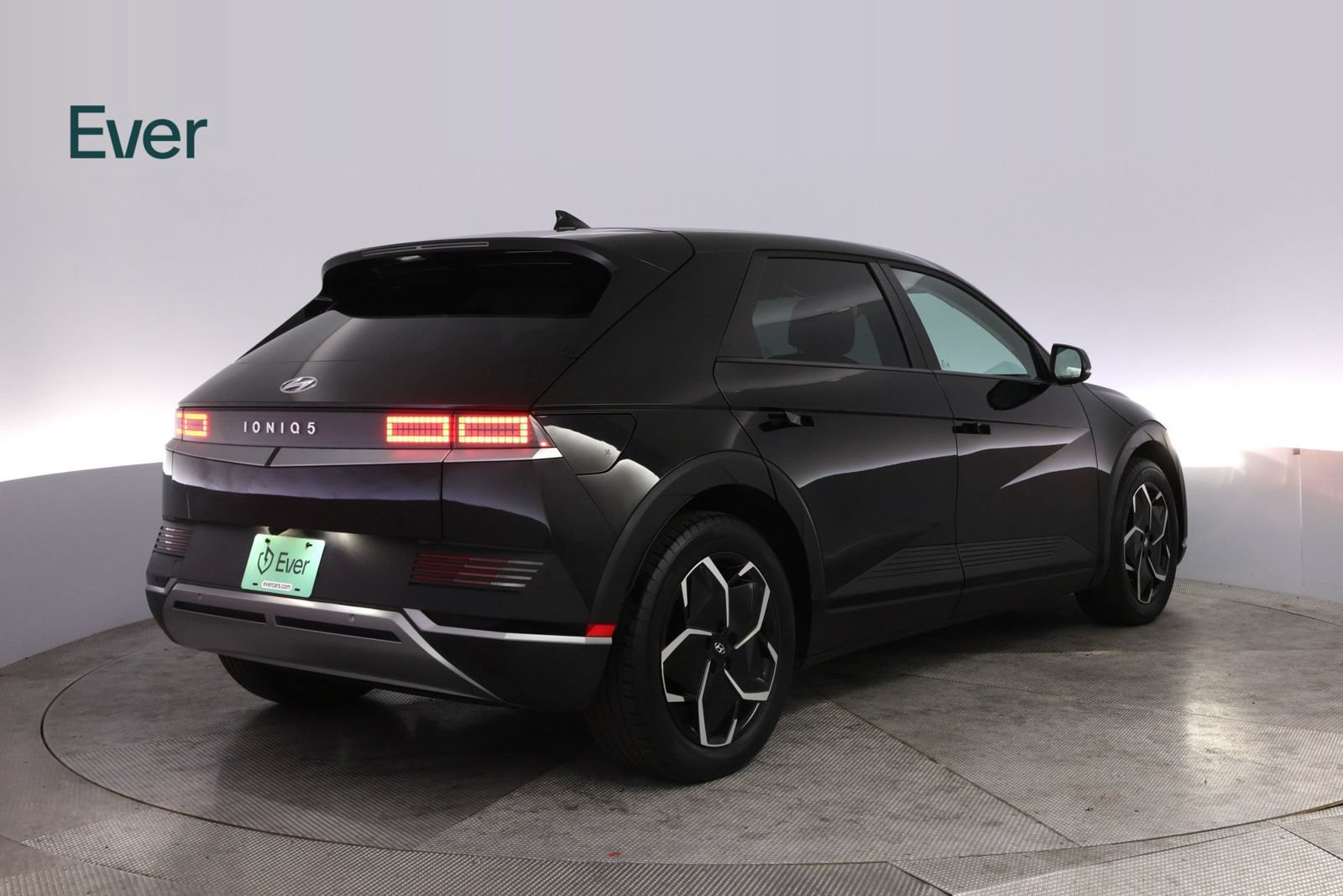 Used 2024 Hyundai Ioniq 5 SEL RWD image 3