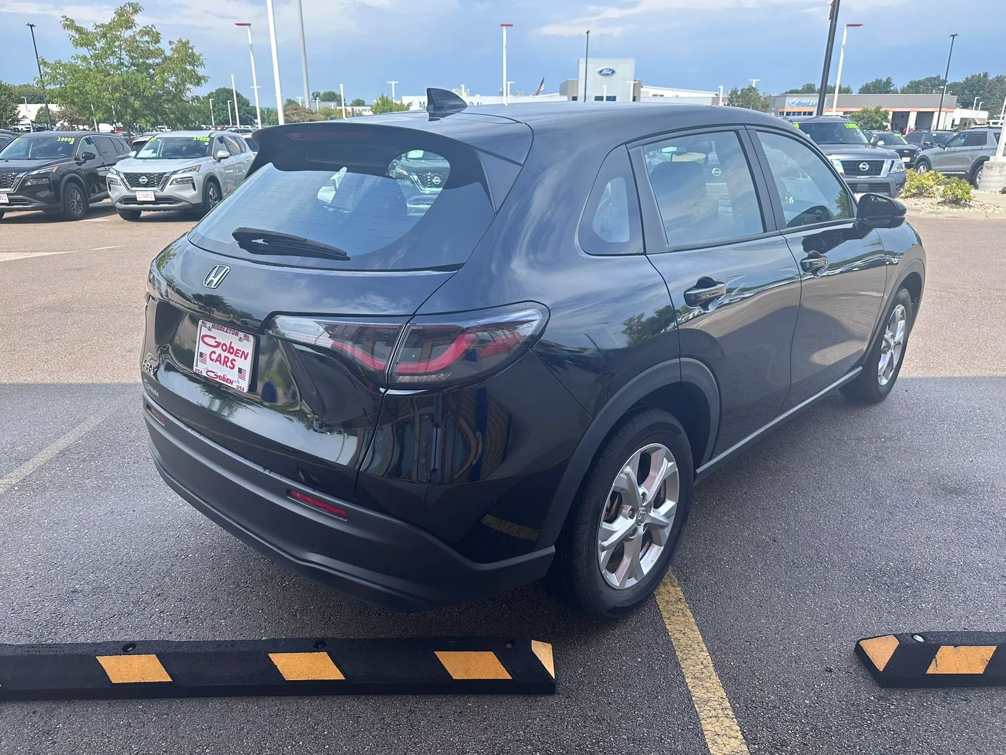 Used 2025 Honda HR-V LX image 5