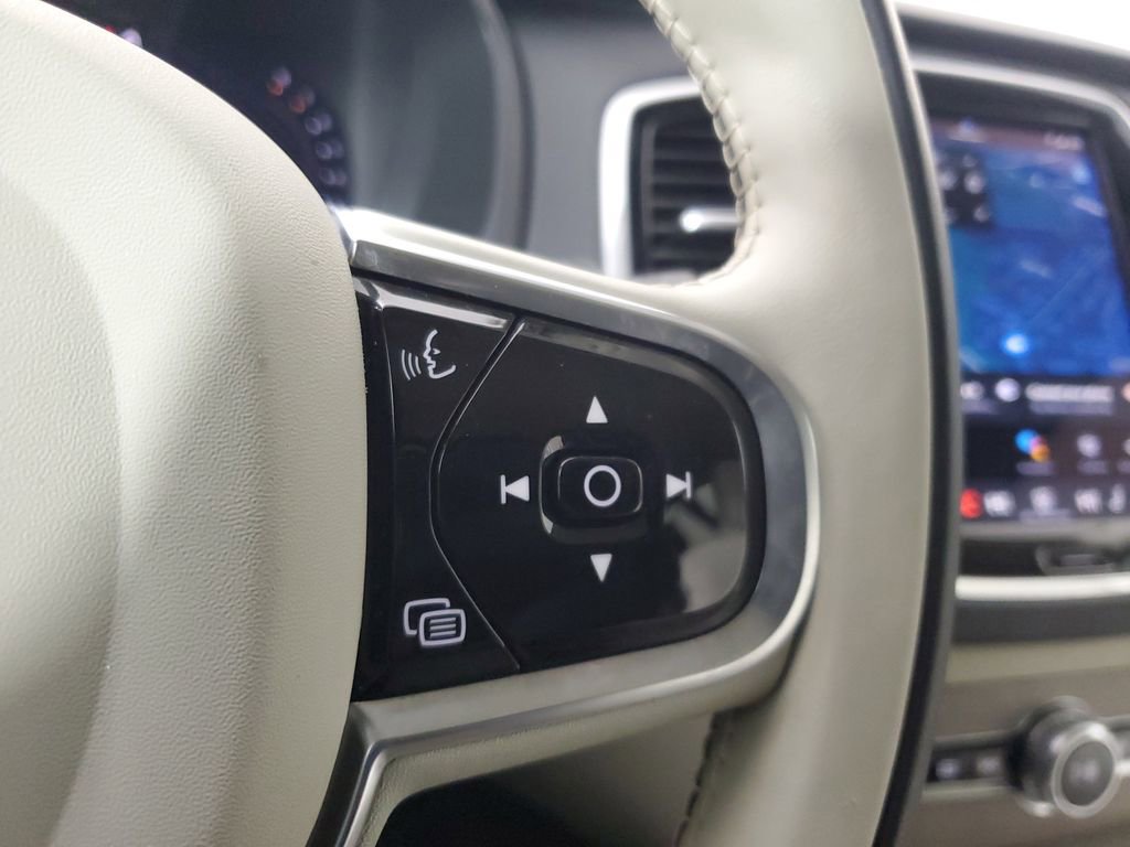 Certified 2024 Volvo XC90 B5 Plus w/ Protection Package Premier image 28
