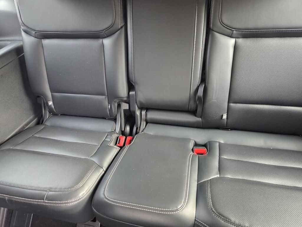 Used 2025 Ford Expedition Platinum AWD/4WD image 9