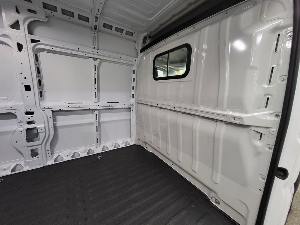 New 2026 RAM ProMaster 2500 w/ Quick Order Package 22G SLT FWD image 10