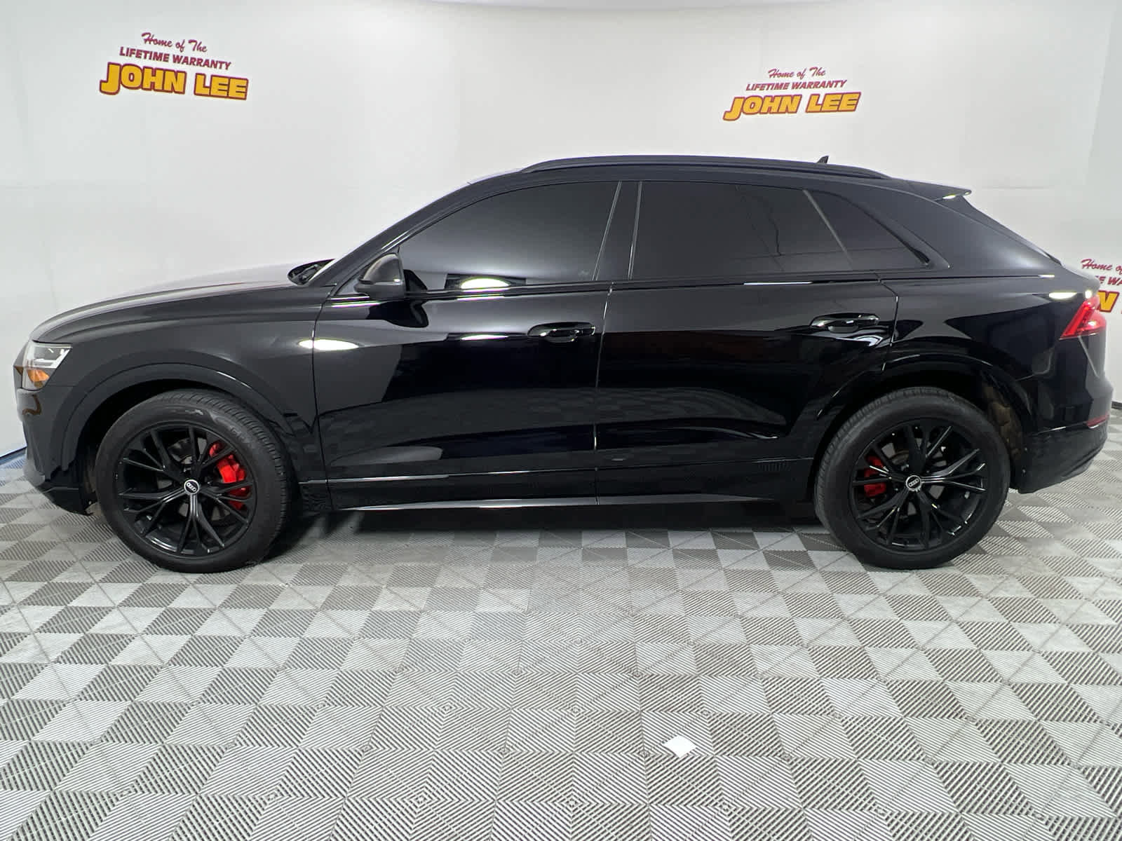 Used 2021 Audi Q8 Premium AWD/4WD image 2