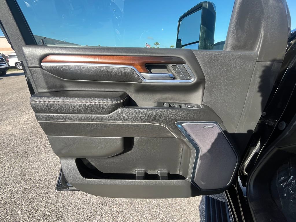 Used 2024 GMC Sierra 2500 Denali w/ Denali Reserve Package image 24