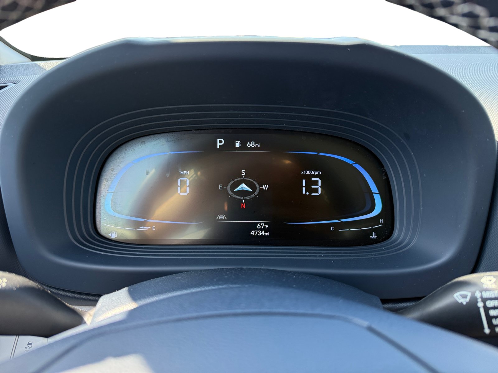 Certified 2025 Hyundai Venue Limited FWD image 11