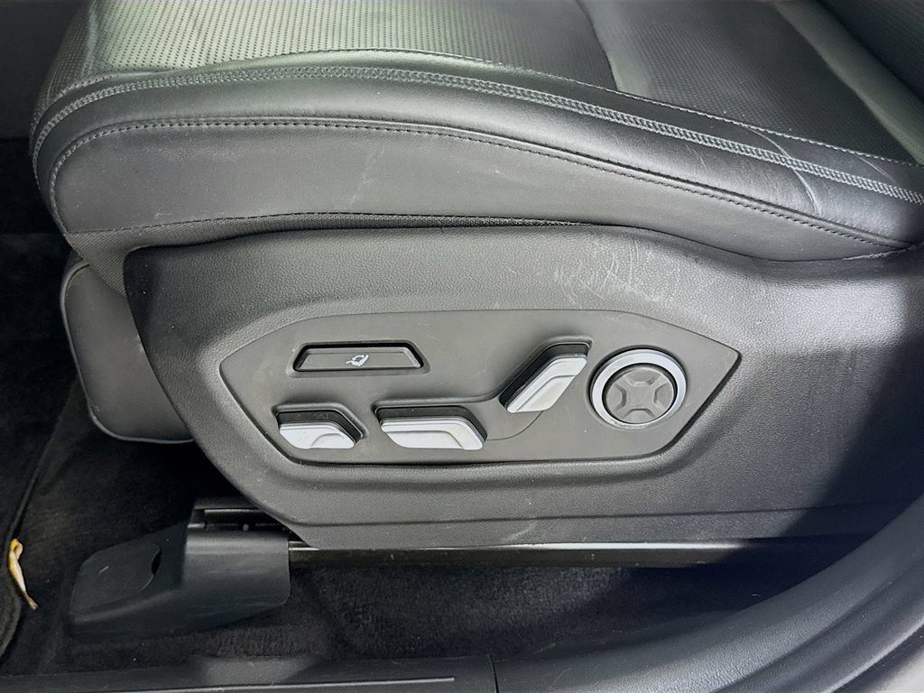 Used 2024 Hyundai Santa Fe Calligraphy AWD/4WD image 23