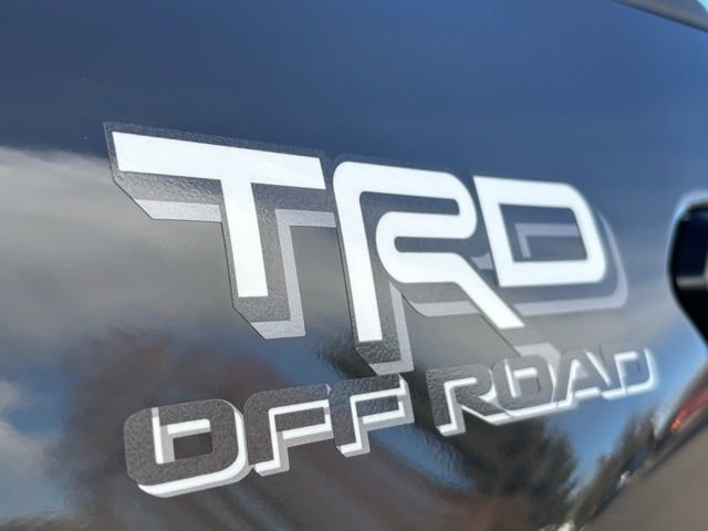 Used 2024 Toyota Tacoma TRD Off-Road w/ TRD Off Road Premium Package image 21