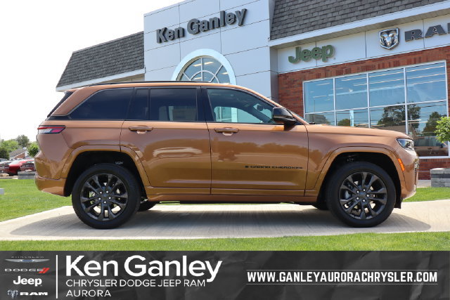 New 2026 Jeep Grand Cherokee Limited AWD/4WD image 1