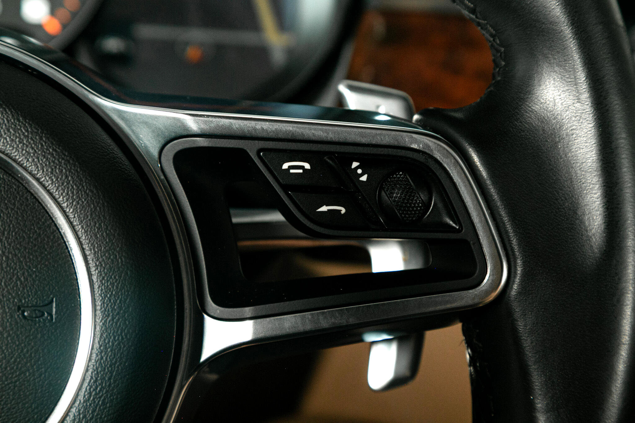 Used 2019 Porsche Macan w/ Premium Package Plus image 49