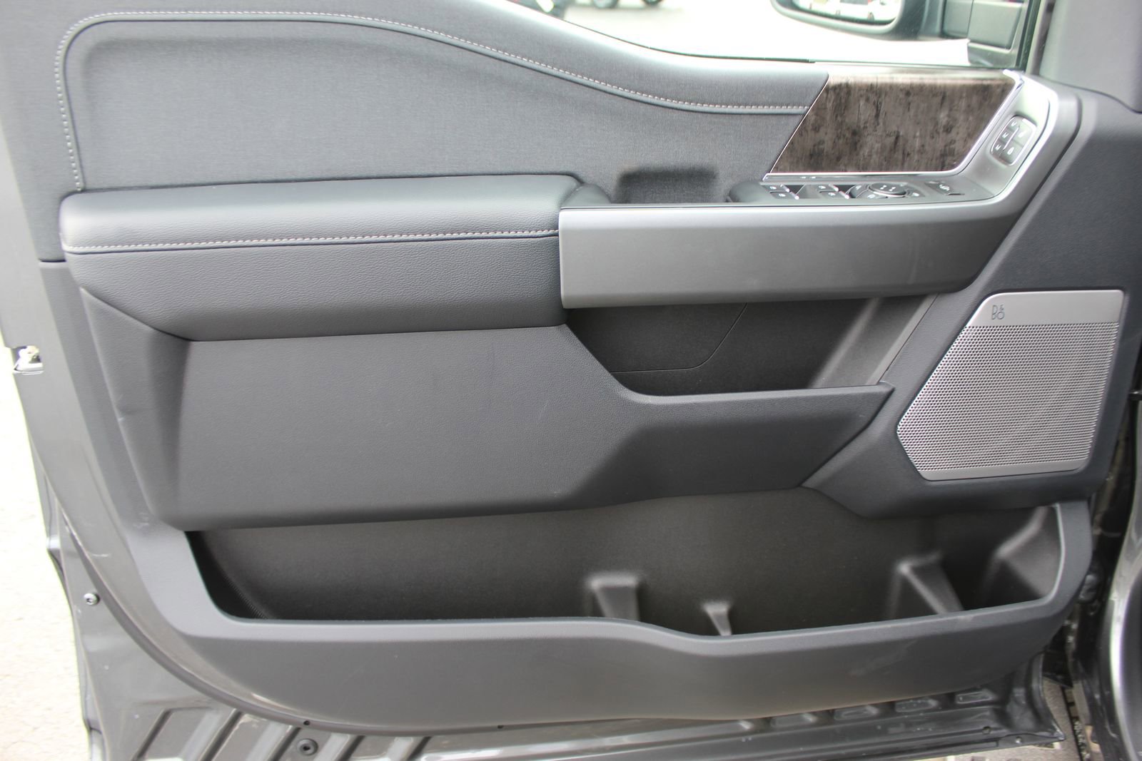 New 2026 Ford F250 Lariat w/ Tremor Off-Road Package image 19