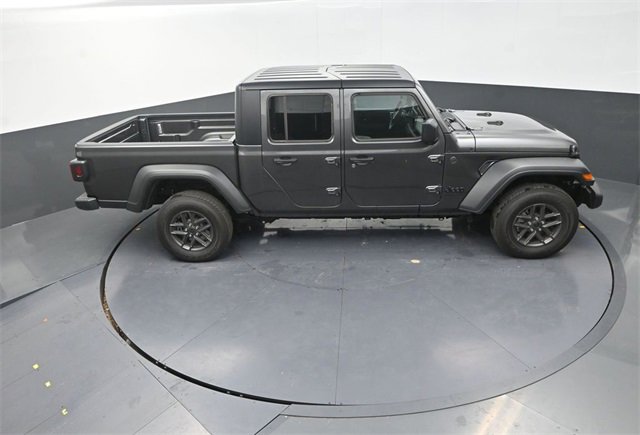 New 2025 Jeep Gladiator Sport image 16