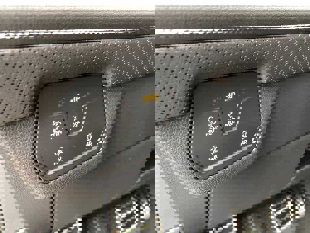 New 2025 Volkswagen Atlas SEL Premium R-Line image 15