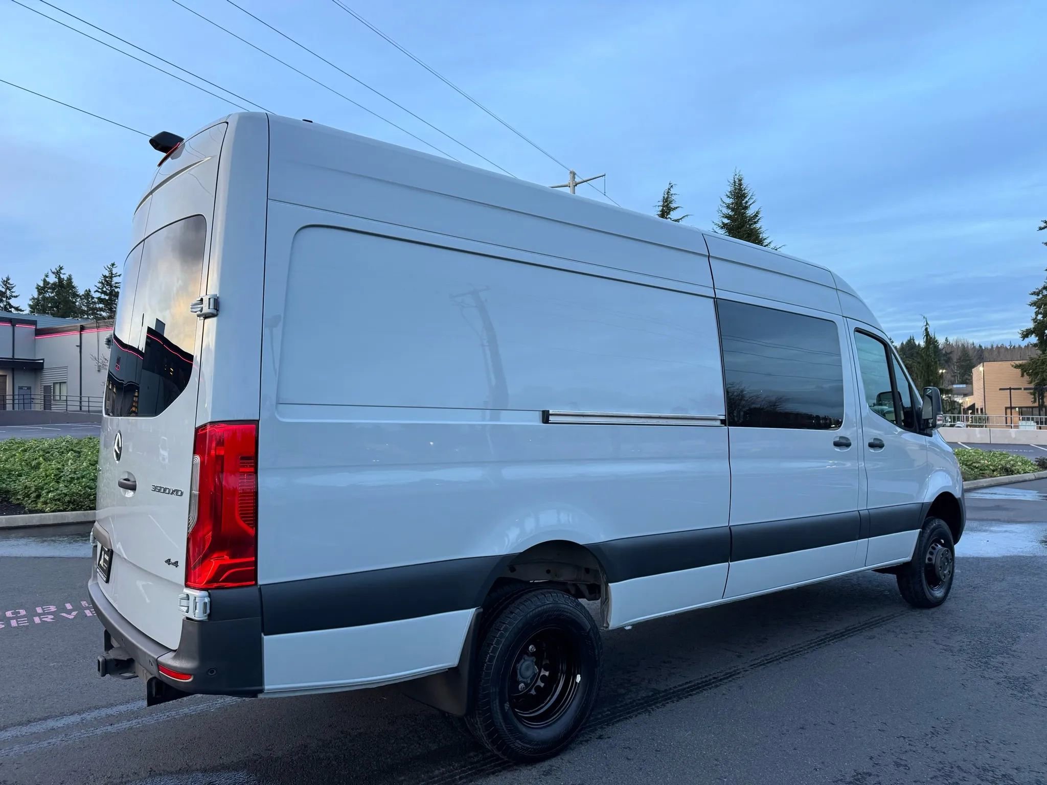 Used 2021 Mercedes-Benz Sprinter 3500 image 11