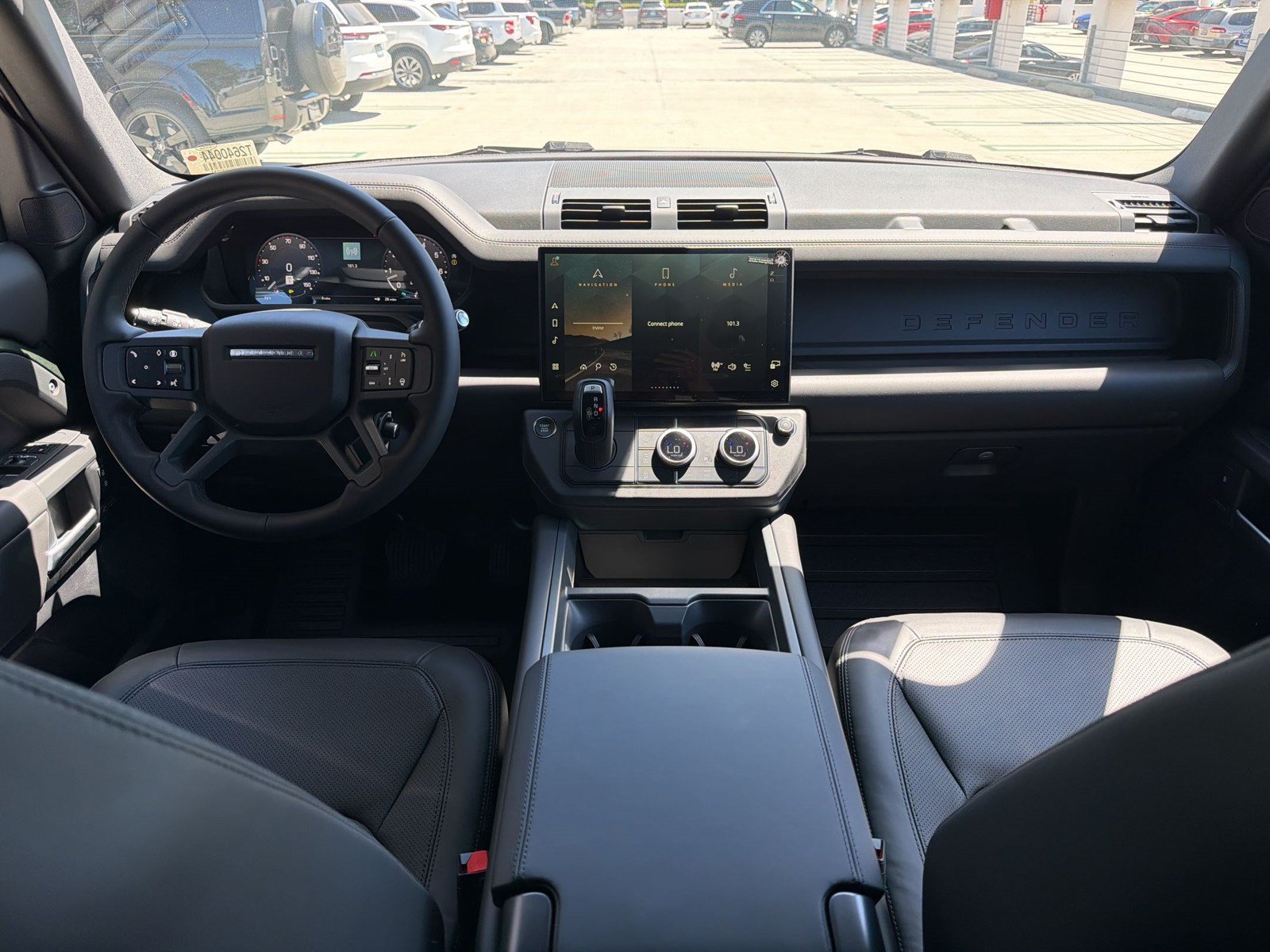New 2026 Land Rover Defender 110 X-Dynamic SE AWD/4WD image 16