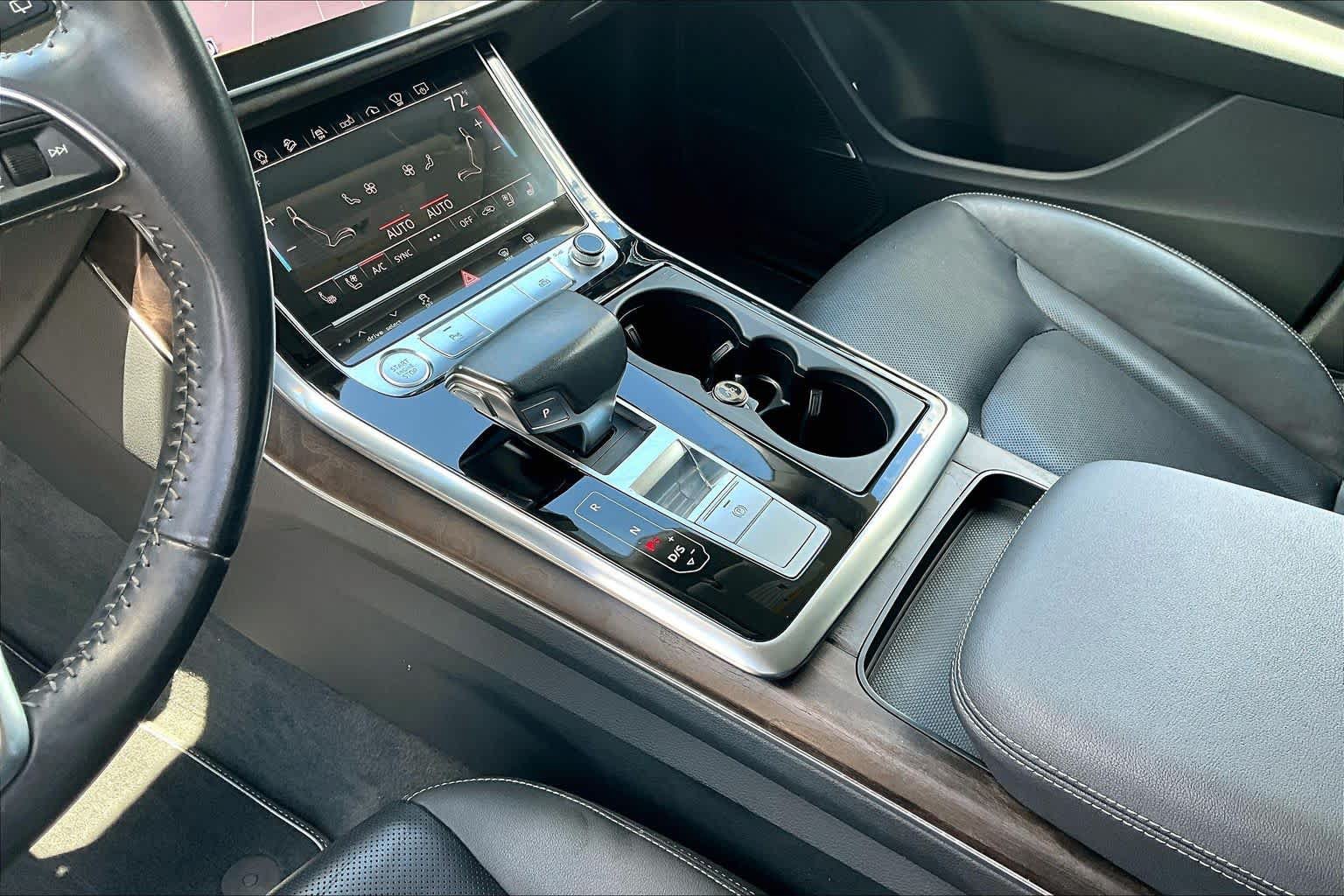 Used 2019 Audi Q8 Prestige w/ Year 1 Package AWD/4WD image 17