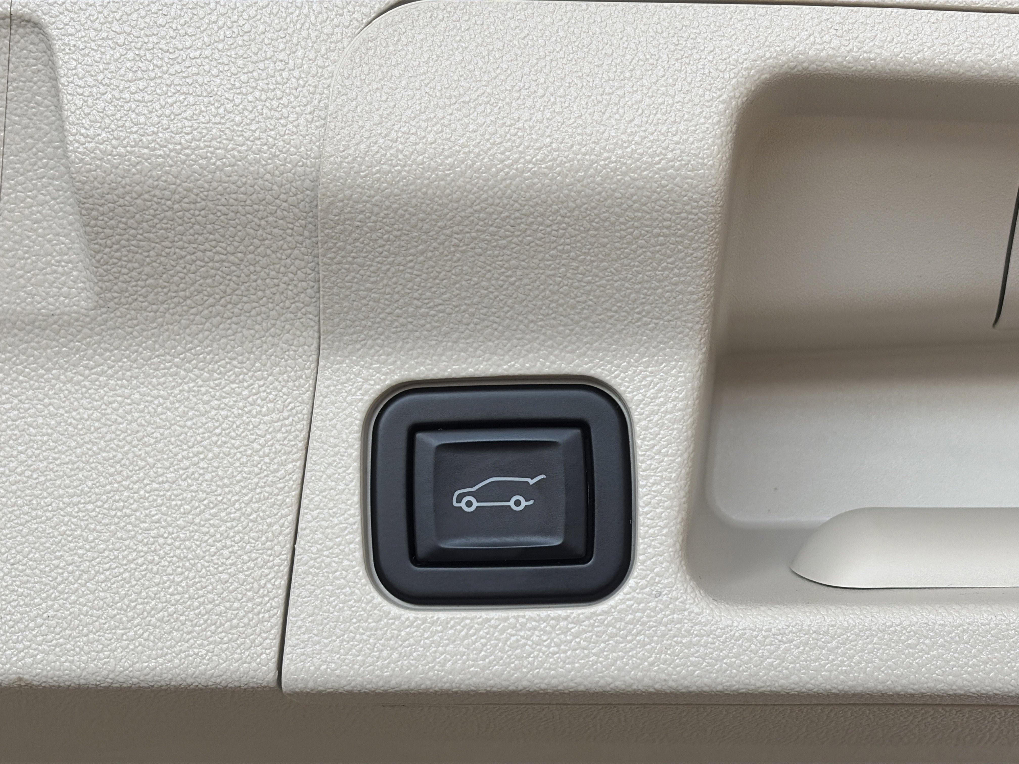 Certified 2023 GMC Acadia Denali image 15