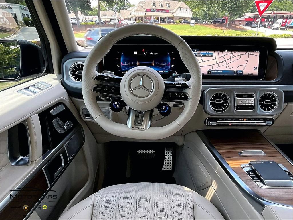 Used 2025 Mercedes-Benz G 63 AMG 4MATIC image 7