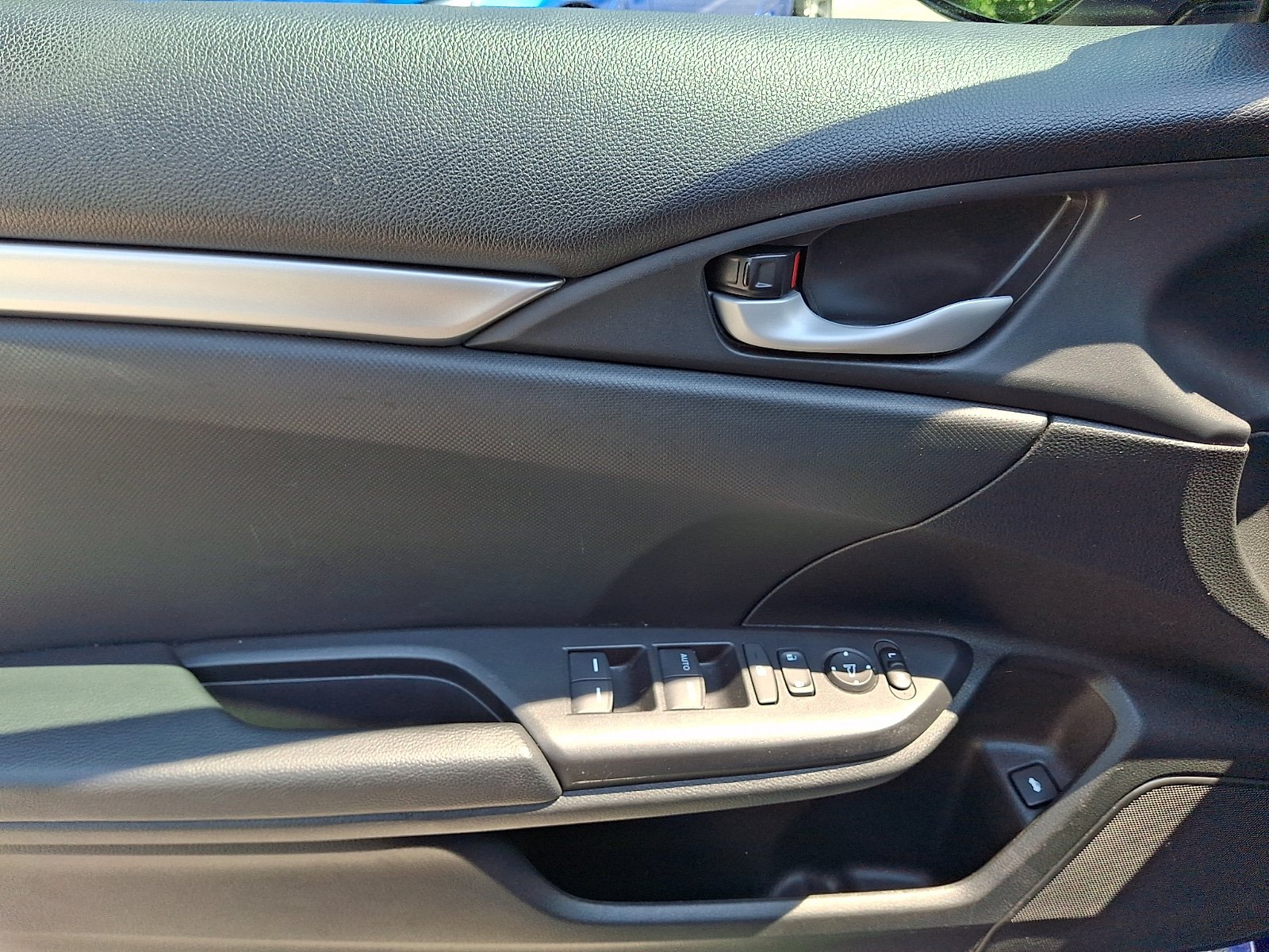 Used 2020 Honda Civic Sport image 12