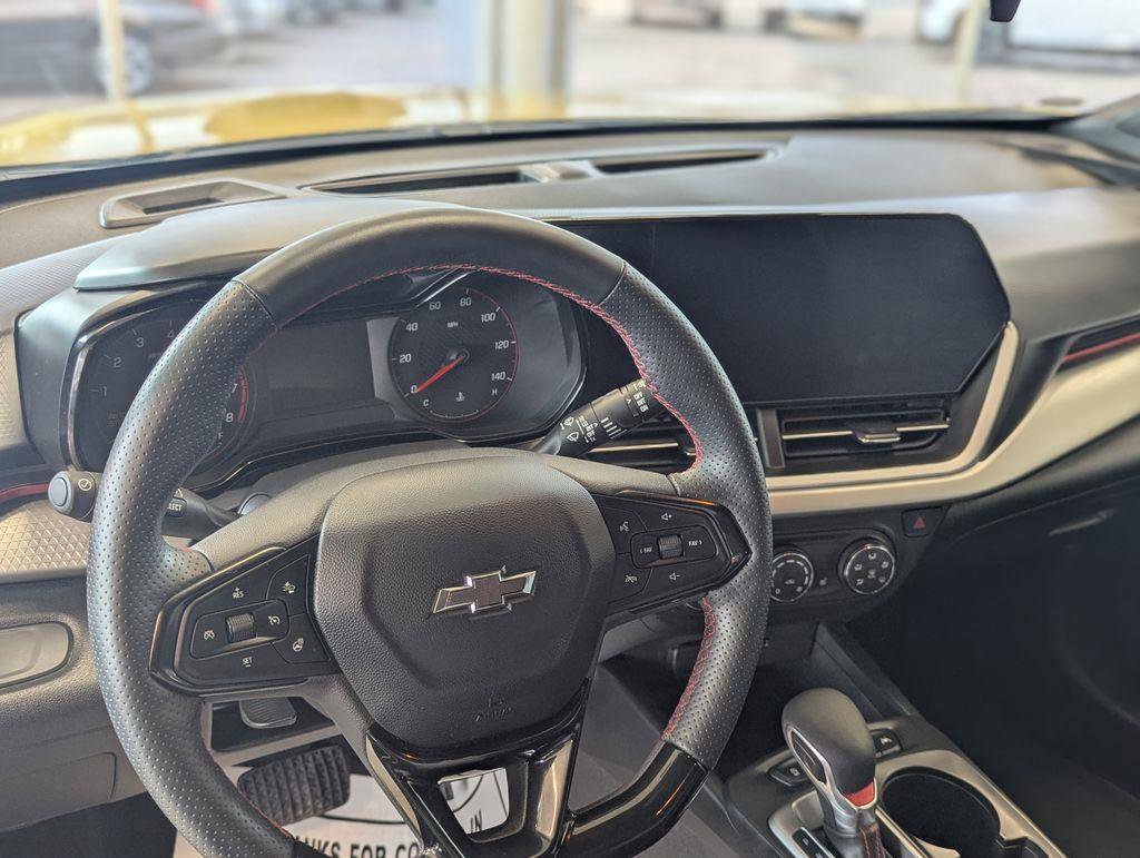 Used 2024 Chevrolet Trax RS w/ Driver Confidence Package FWD image 23