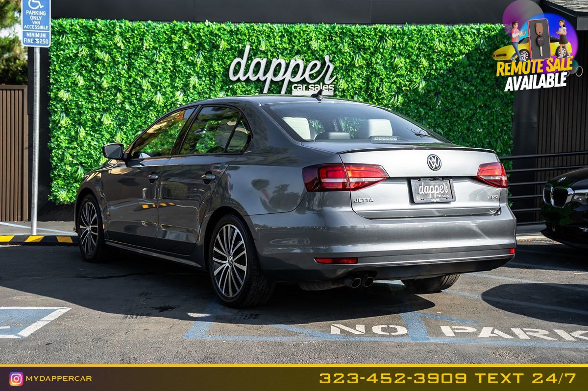 Used 2016 Volkswagen Jetta Sport image 8